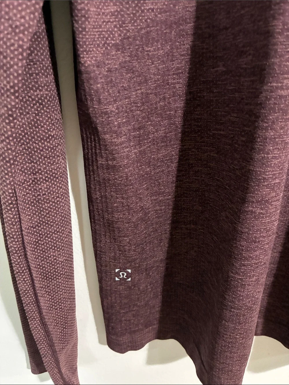 Lululemon Men’s Heathered Burgundy Long Sleeve Seamless Performance Shirt